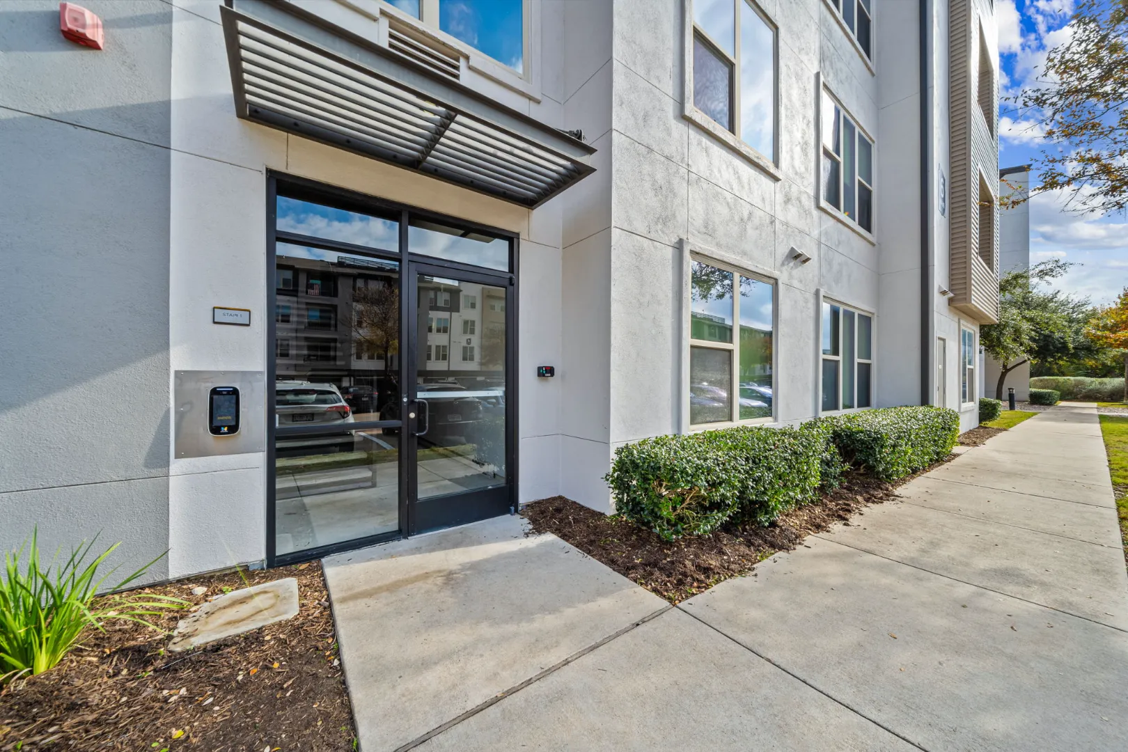 compressed_Copy of 2-SQFT-00383