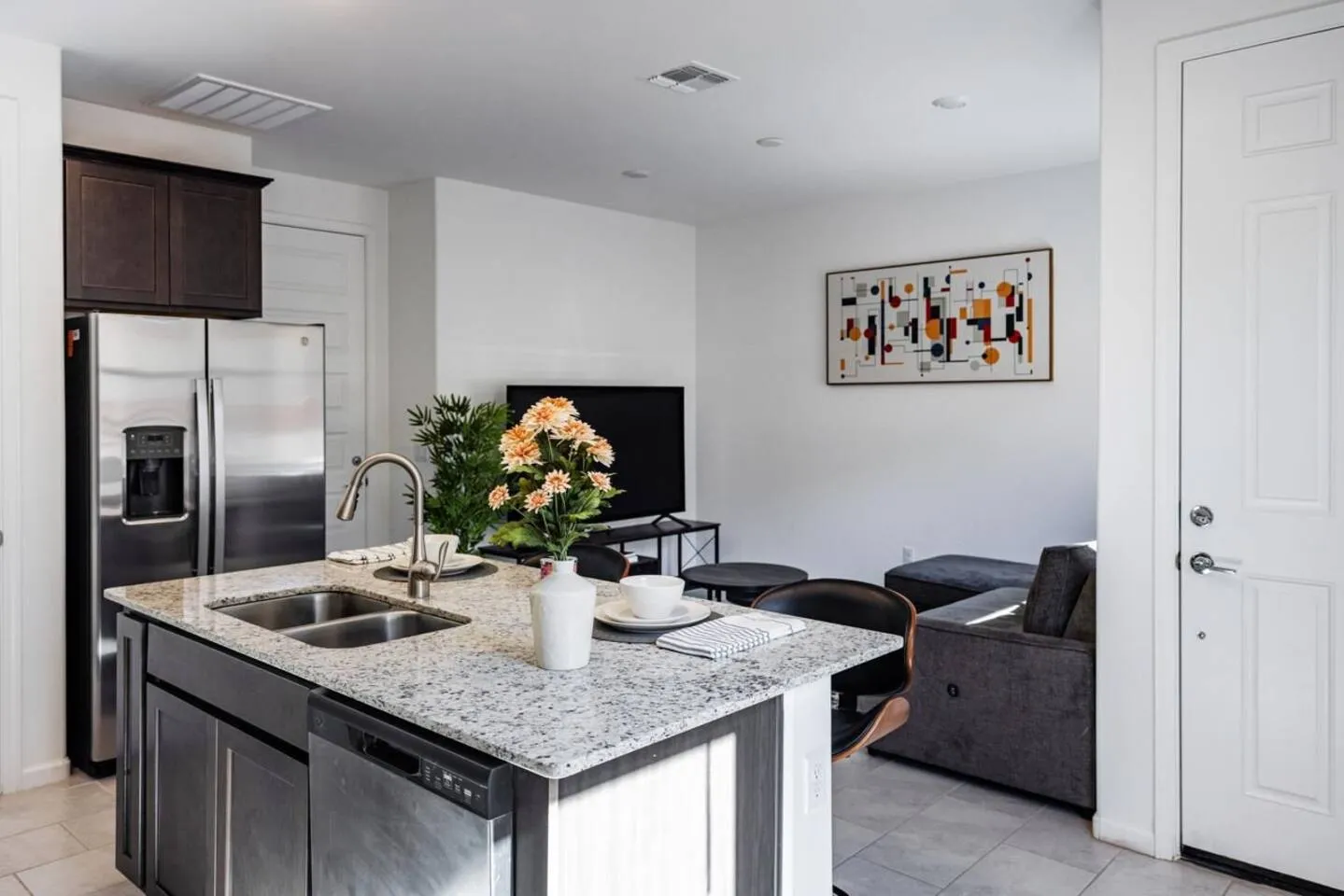 compressed_Copy of Tucson_7